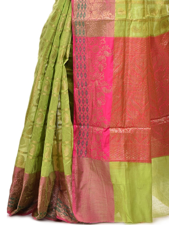 saari-3-A Self Design Banarasi Saree With Blouse